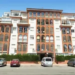 2 Bedroom Lovely In * 托雷维耶哈